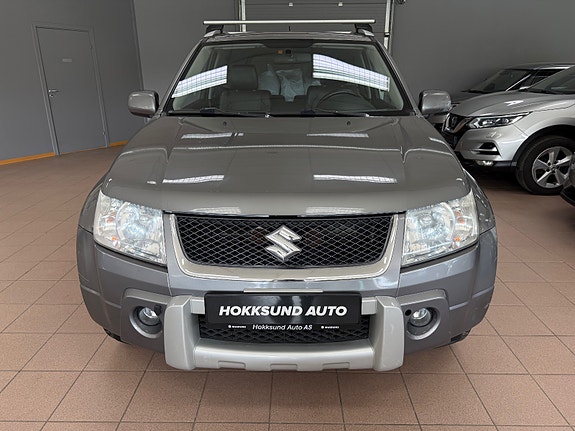 Suzuki Grand Vitara 4 of 5