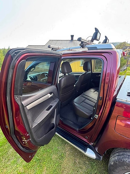 Isuzu D-max 12 of 27