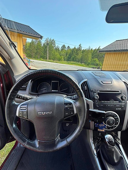 Isuzu D-max 24 of 27