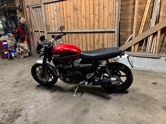 Triumph Speed Twin 1200 4 of 5