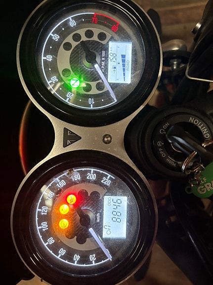 Triumph Speed Twin 1200 5 of 5
