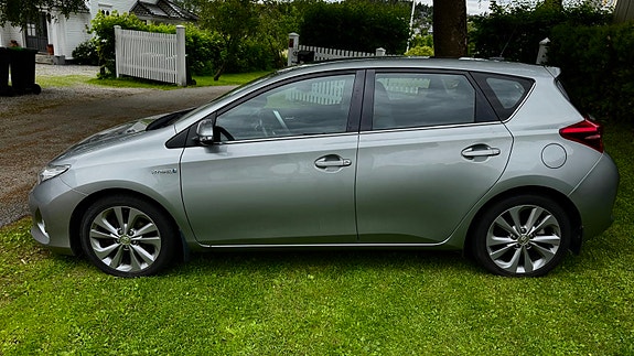 Toyota Auris 17 of 20