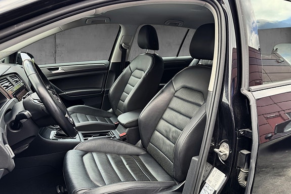 Volkswagen Golf 4 of 5