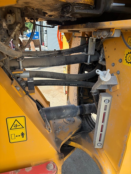 Volvo L150H 3 of 5