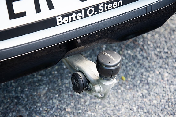 Mercedes-Benz GLB350 5 of 24