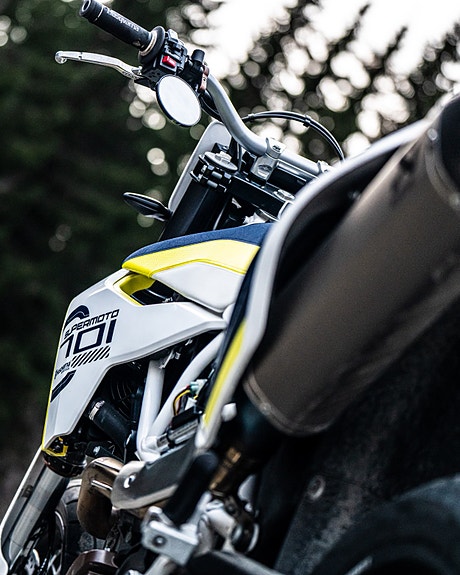 Husqvarna FE 701 5 of 5