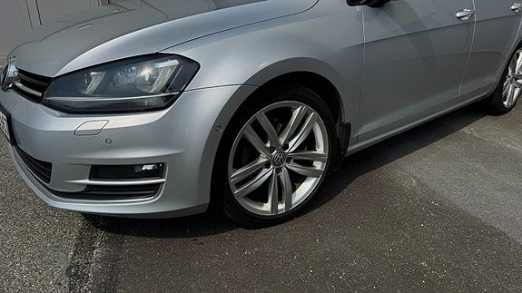 Volkswagen Golf VII 2 of 5