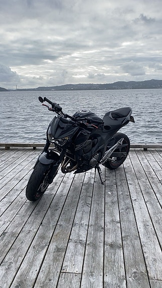 Kawasaki Z 800 3 of 5