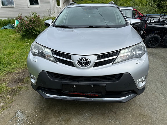 Toyota RAV4 2 of 5