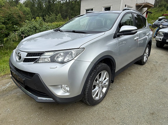 Toyota RAV4 3 of 5