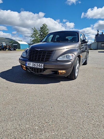 Chrysler PT Cruiser 2 of 5