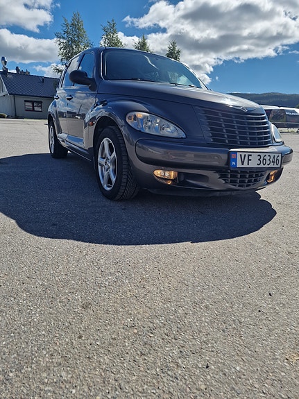 Chrysler PT Cruiser 3 of 5