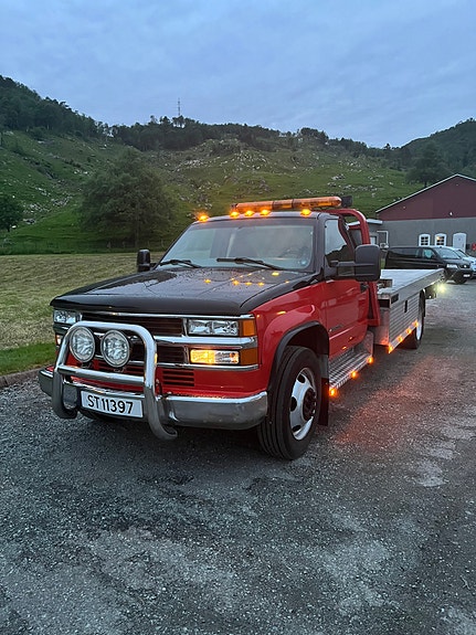 Chevrolet C3500 3 of 5