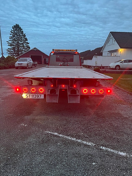 Chevrolet C3500 4 of 5
