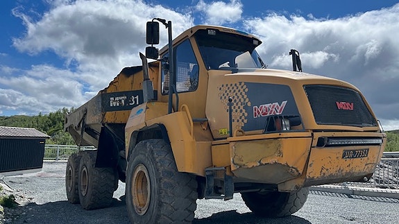 Moxy MT31 7 of 14