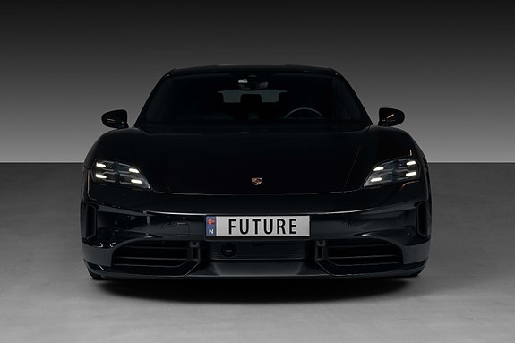 Porsche Taycan 5 of 5