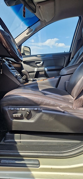 Volvo XC90 13 of 13