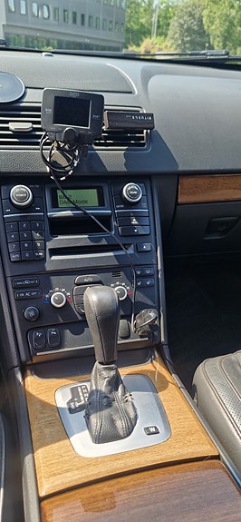 Volvo XC90 10 of 13