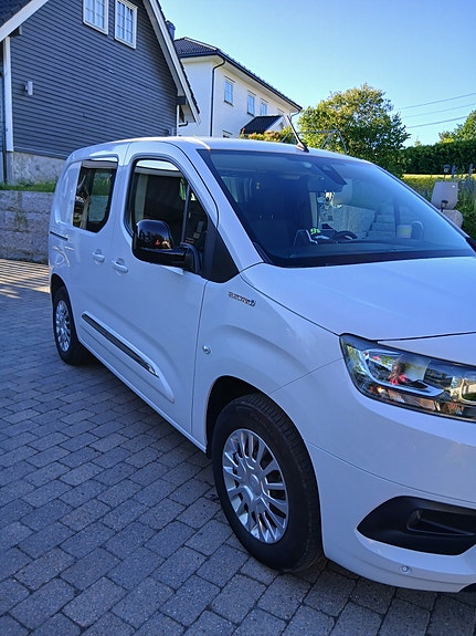 Toyota Proace City 3 of 5