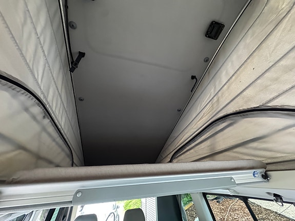 Mercedes-Benz Viano 4 of 5