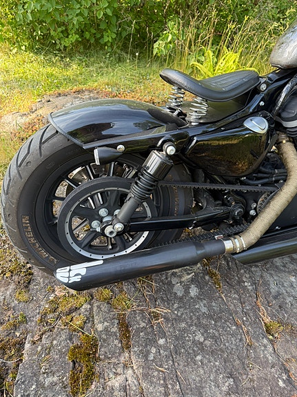 Harley-Davidson XL 883N Iron 14 of 22
