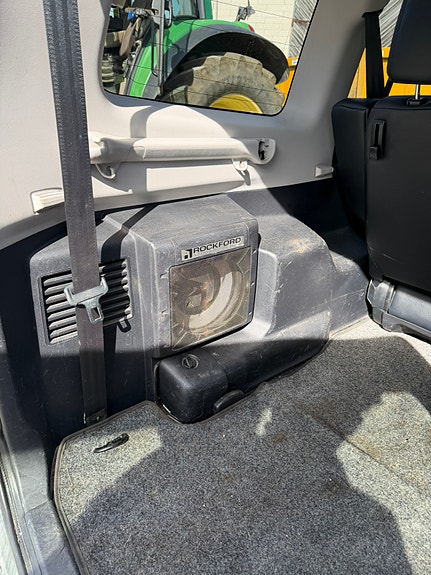 Mitsubishi Pajero 9 of 12