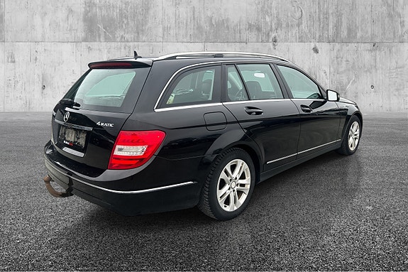Mercedes-Benz C220 d 7 of 14