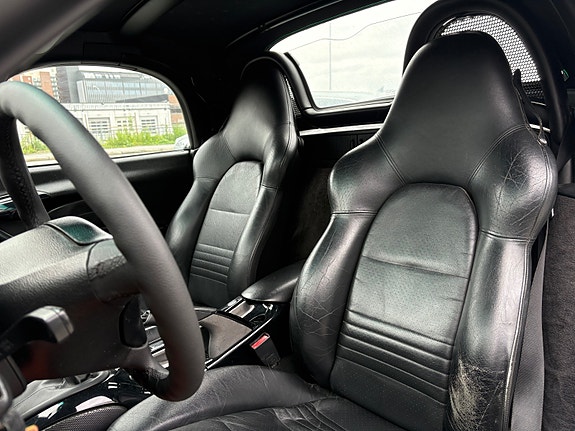 Porsche Boxster 15 of 30