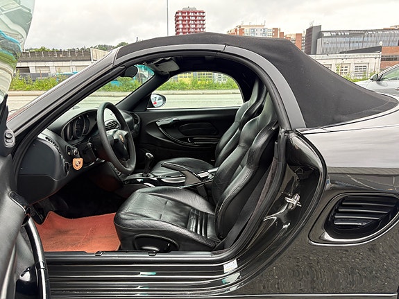 Porsche Boxster 13 of 30