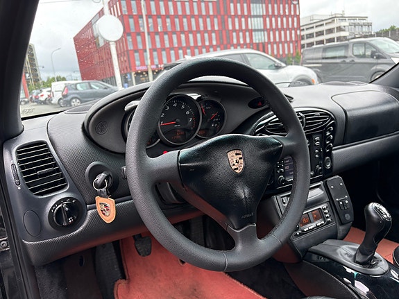 Porsche Boxster 18 of 30