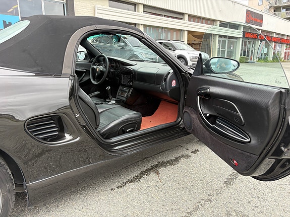 Porsche Boxster 28 of 30