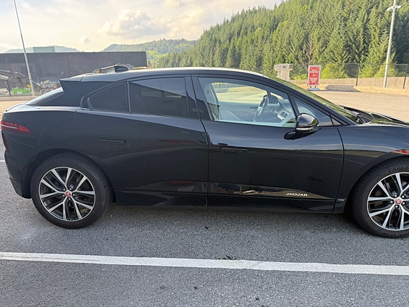 Jaguar I-PACE 5 of 5
