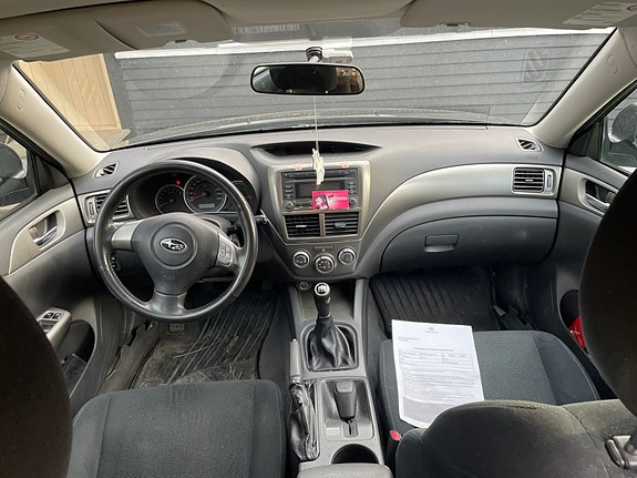Subaru Impreza 5 of 5