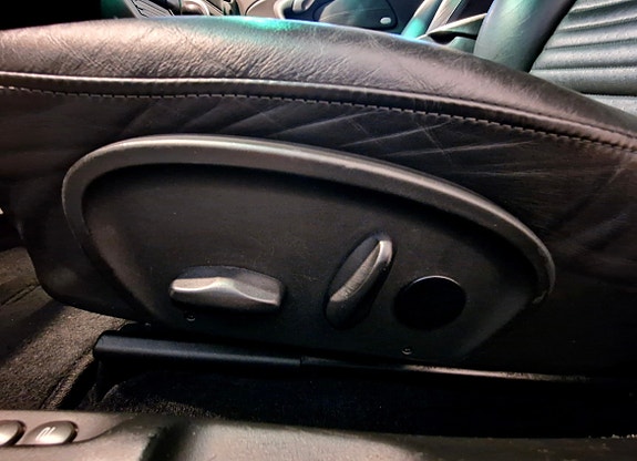 Porsche 911 Turbo 5 of 5
