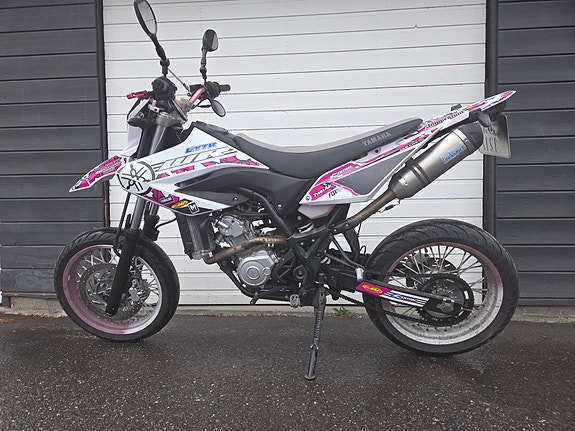 Yamaha WR 125 X 3 of 5