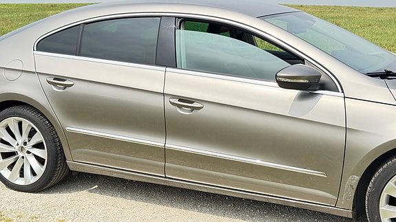 Volkswagen Passat CC 9 of 30