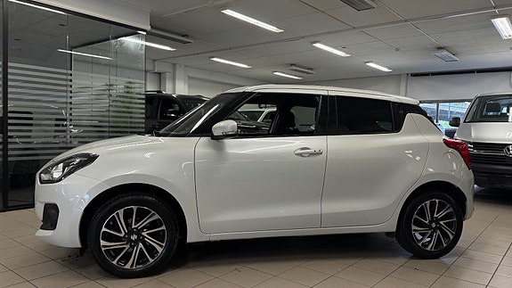 Suzuki Swift 3 of 5