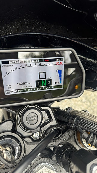 Yamaha MT-10 SP 7 of 10