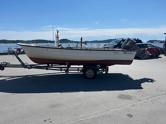 Hansvik 18 FISK m/Yamaha 60 HK autolube og Gaupen henger med el.vinsj og tipp