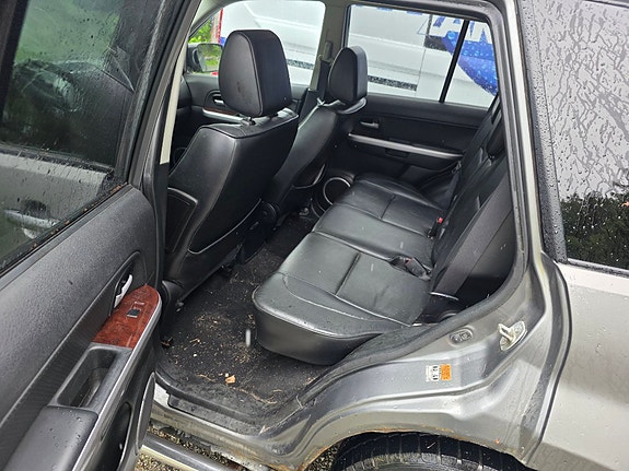 Suzuki Grand Vitara 9 of 10
