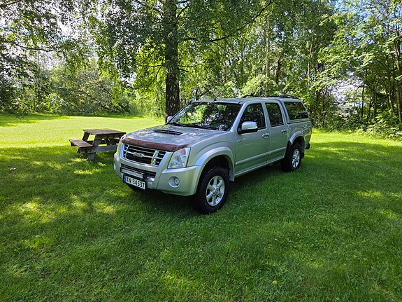 Isuzu D-max 3 of 5