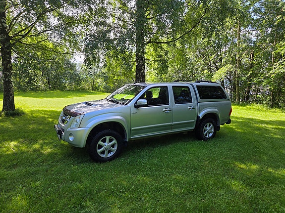 Isuzu D-max 2 of 5