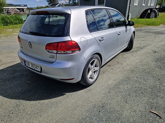 Volkswagen Golf VI 4 of 5