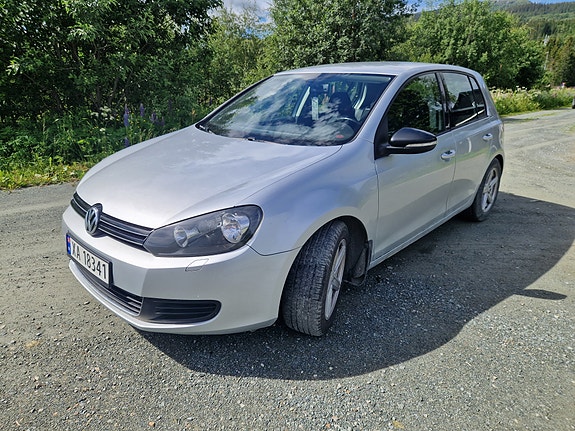 Volkswagen Golf VI 2 of 5