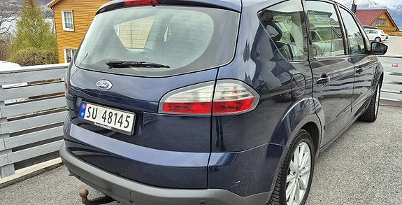 Ford S-MAX 2 of 5