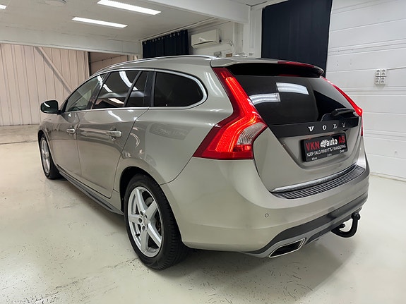 Volvo V60 15 of 30