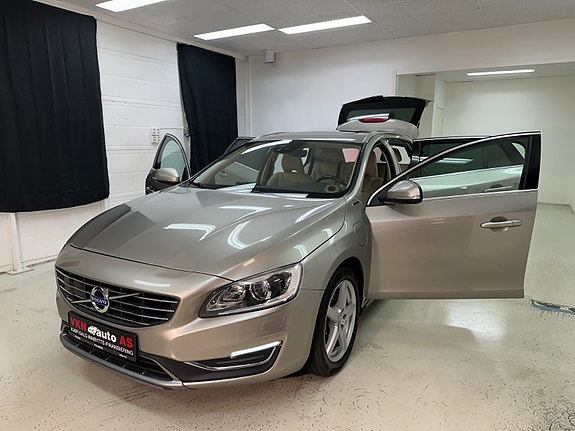 Volvo V60 10 of 30
