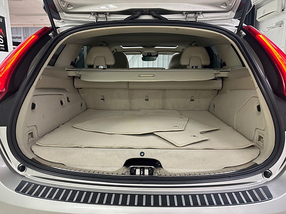 Volvo V60 20 of 30