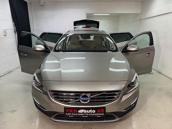 Volvo V60 9 of 30