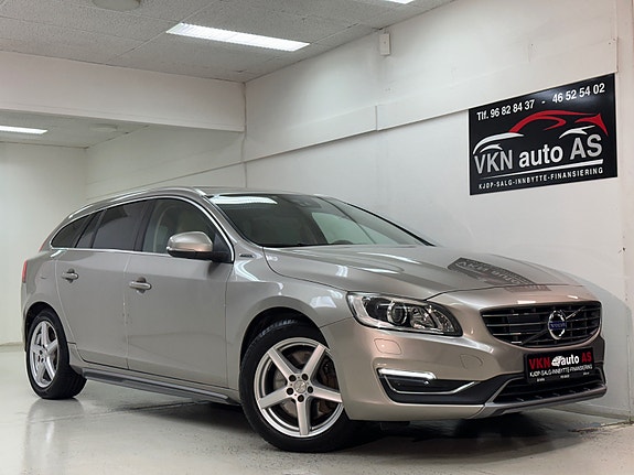 Volvo V60 2 of 5